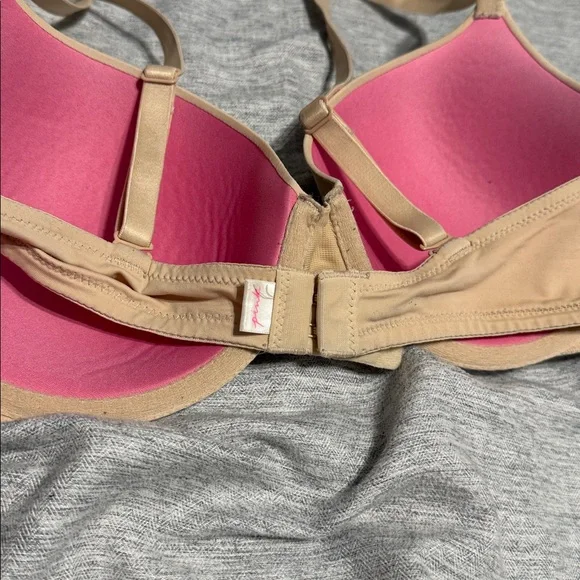 PINK Victoria’s Secret T-Shirt Bra | Nude | 34D - Picture 3 of 4